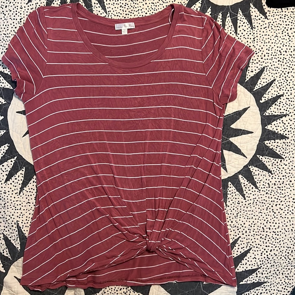 Nine Britton mauve/white stripe top with bottom knot S/S womans Lg